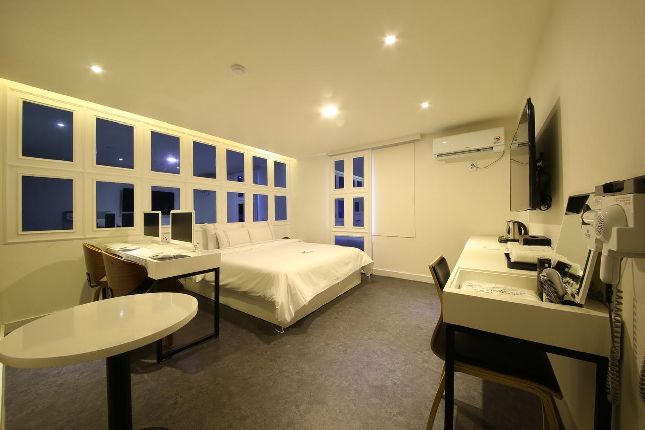 Winner Hotel Jeonju Extérieur photo